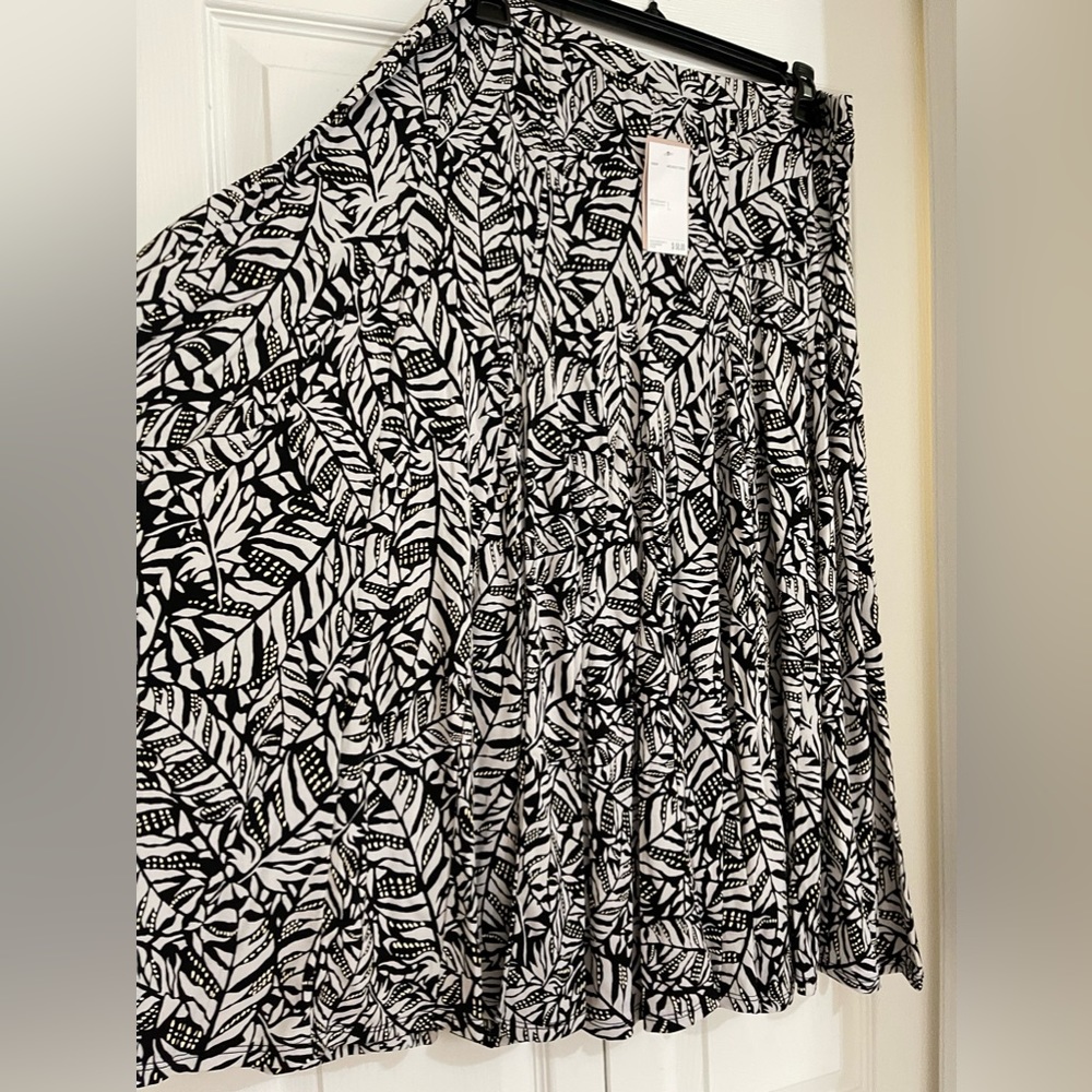 Philosophy Swing Skirt #129 - Picture 3 of 7